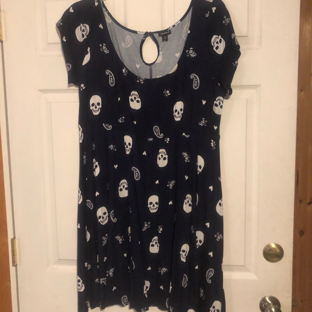 Torrid skull midi dress